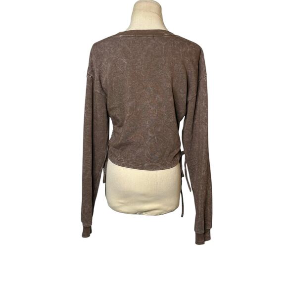 FOREVER 21 brown long sleeves side ties cropped sweatshirt size Medium - Picture 2 of 16